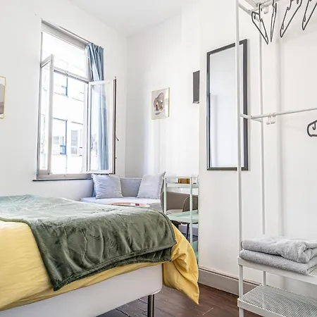 3 Lovely Comfortable At Heart Of Apartment *